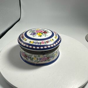 Imperial Porcelain White Trinket Box